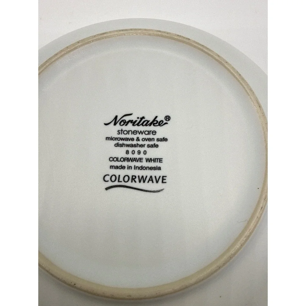 Noritake Colorwave White Stoneware Cereal Soup Bowl 8090 Matte White Cream 7in